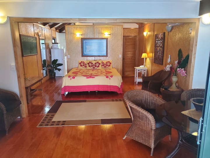 Chumba chenye nafasi kubwa na mwonekano kutoka kwenye kitanda chako cha lagoon.