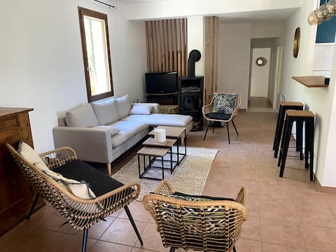 Provencal house in a preserved natural setting