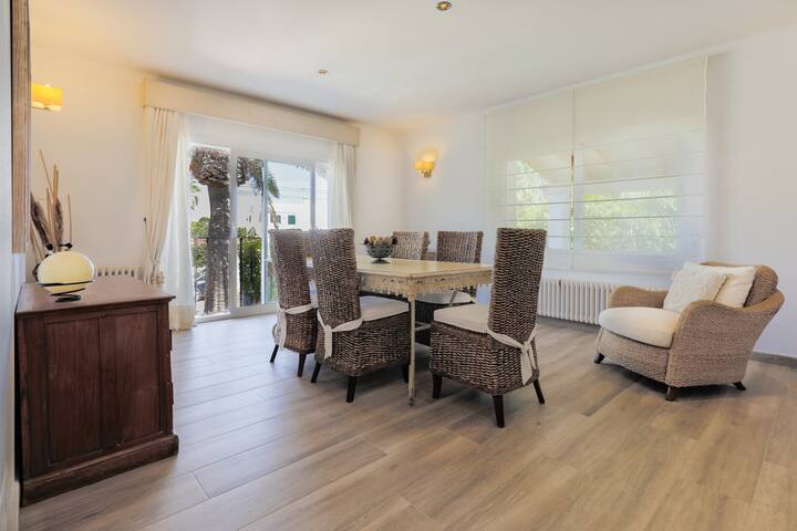 Marques Comillas, central located villa for 8 gallery image 3