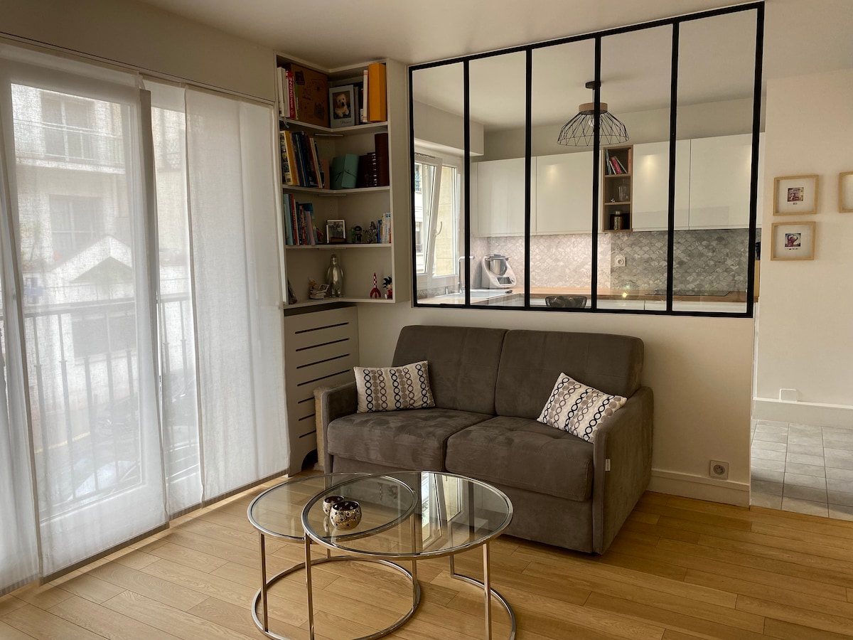 Дневна соба со кабриолет кауч 140x190cm