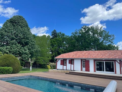 Landes house, heated pool, 10 min from the beach