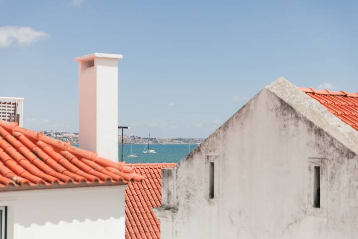 Charming family house in the heart of Cascais gallery image 4