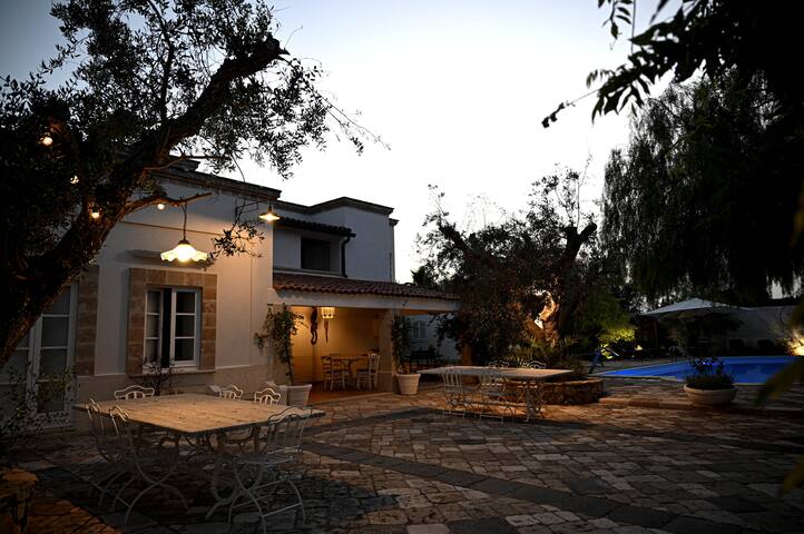 “LA CUCCHIARA” ✩ LUXURY VILLA✩ POOL & GARDEN ✩ gallery image 4