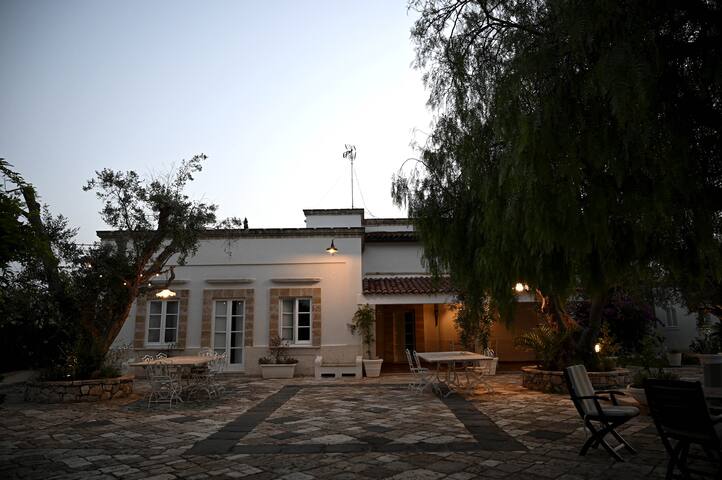 “LA CUCCHIARA” ✩ LUXURY VILLA✩ POOL & GARDEN ✩ gallery image 5