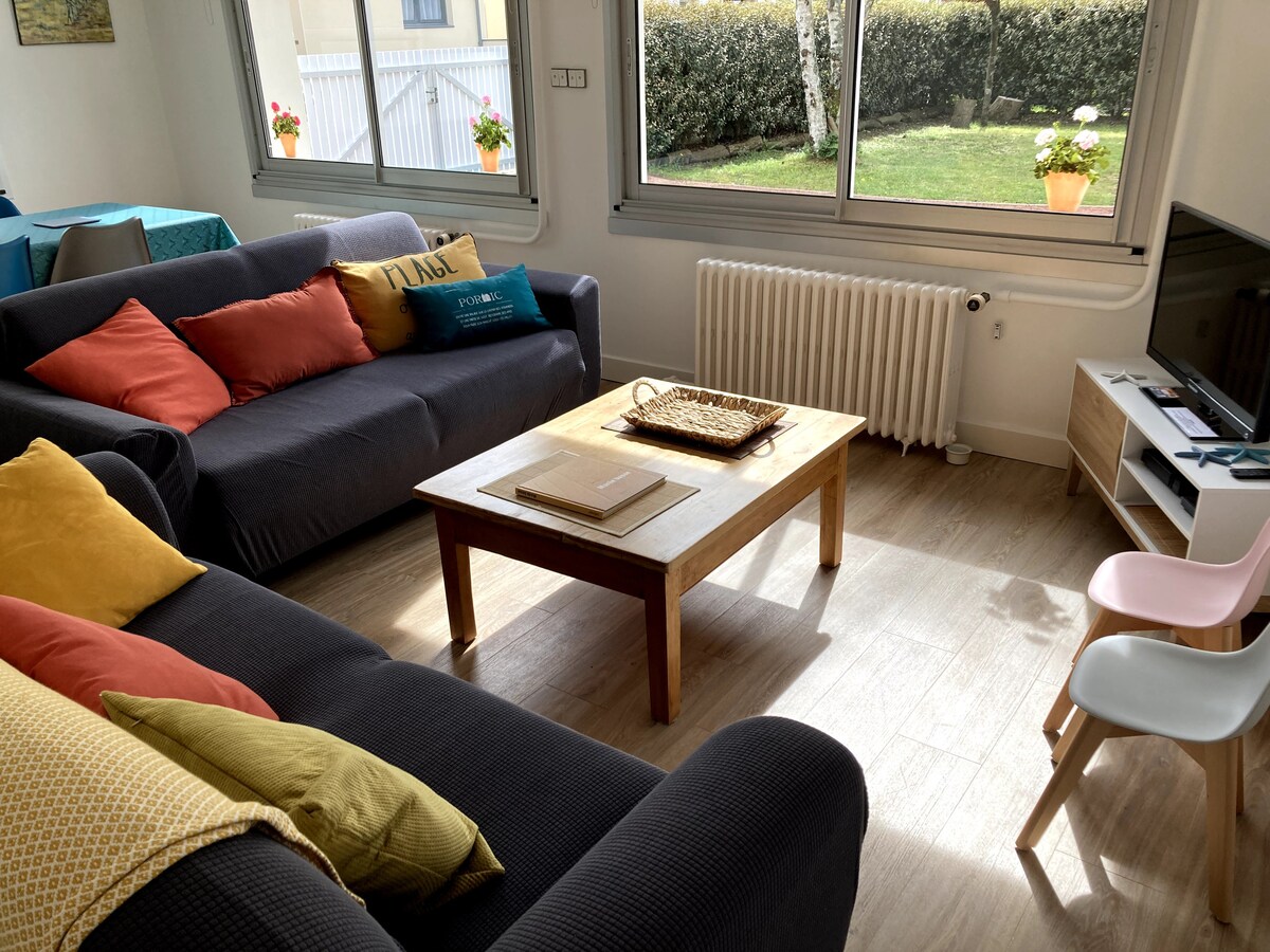 Airbnb performant: Villa near sea and port, very quiet neighborhood à Pornic