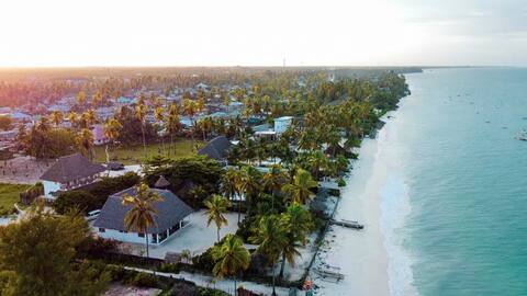 Zanzibar East Coast Beachfront Family Villa