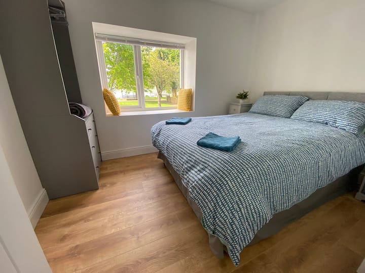 Seaview 2-bedroom Townhouse (Jacknell Street)