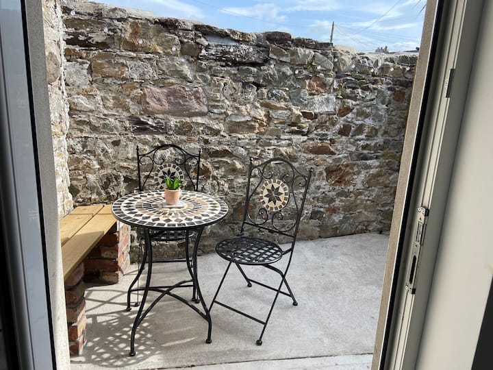 Seaview 2-bedroom Townhouse (Jacknell Street)