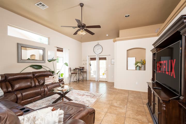 Entire Home- Vista Montaña (Your White Sands Base) - Las Cruces