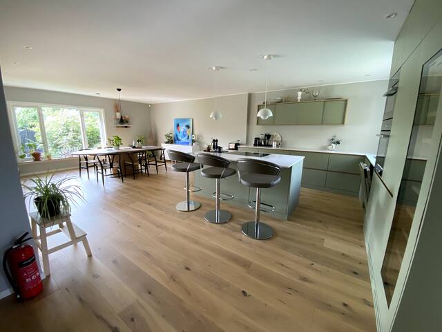 Cosy house with pool renovated in 2022. Great4kids gallery image 4