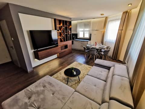 Batthyány Deluxe Home/Downtown Győr -4 +2people