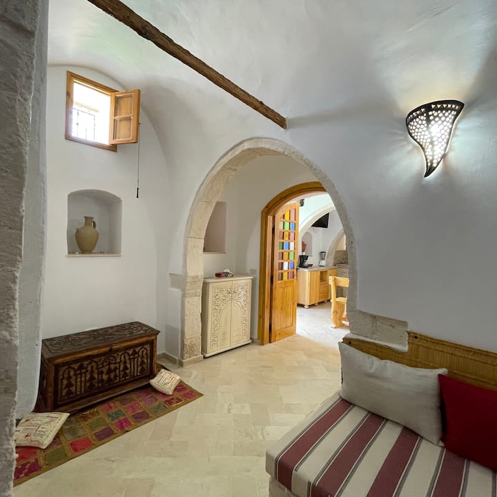 Authentic Villa With Pool & Cheerful Outdoors - Djerba