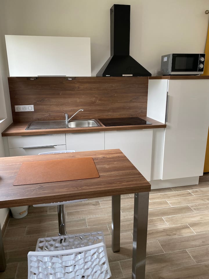 Charmant Studio Indépendant Dans Villa, Piscine - Mougins