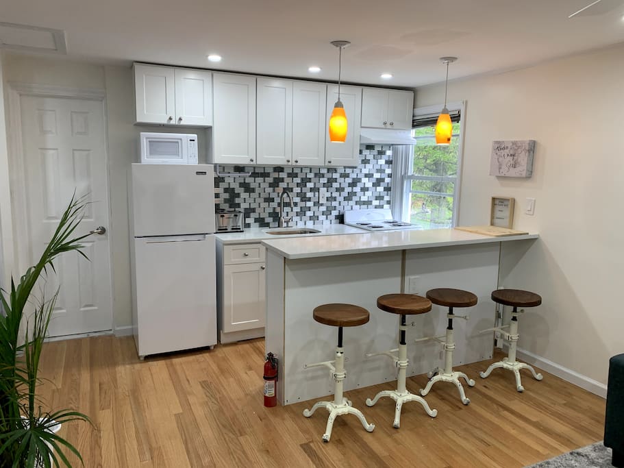 Airbnb “2 Suite”  2 Bedroom Apartment