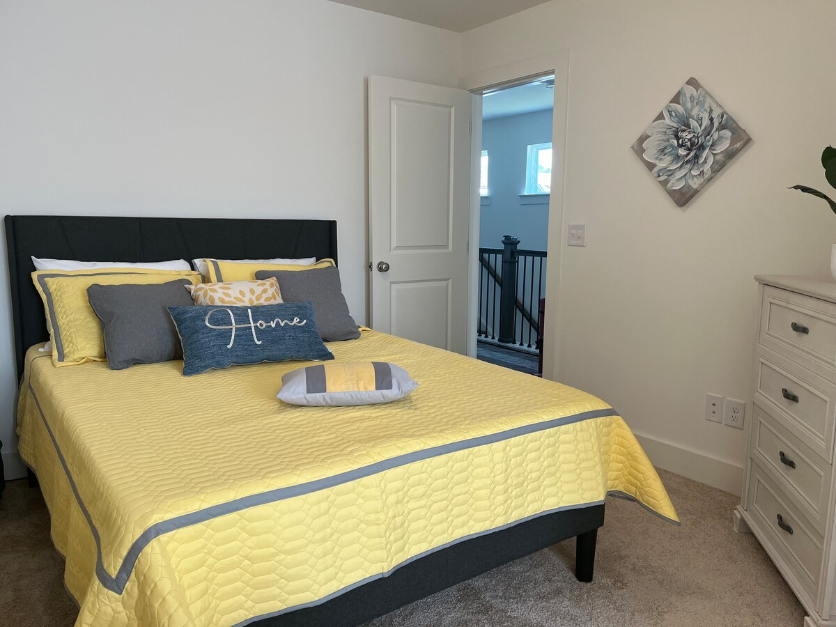 Modern & Spacious SweetHome .!