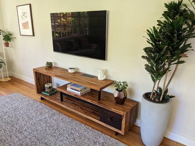 Grand Piedmont Avenue Gem in Oakland gallery image 3