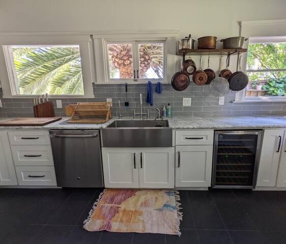 Grand Piedmont Avenue Gem in Oakland gallery image 4