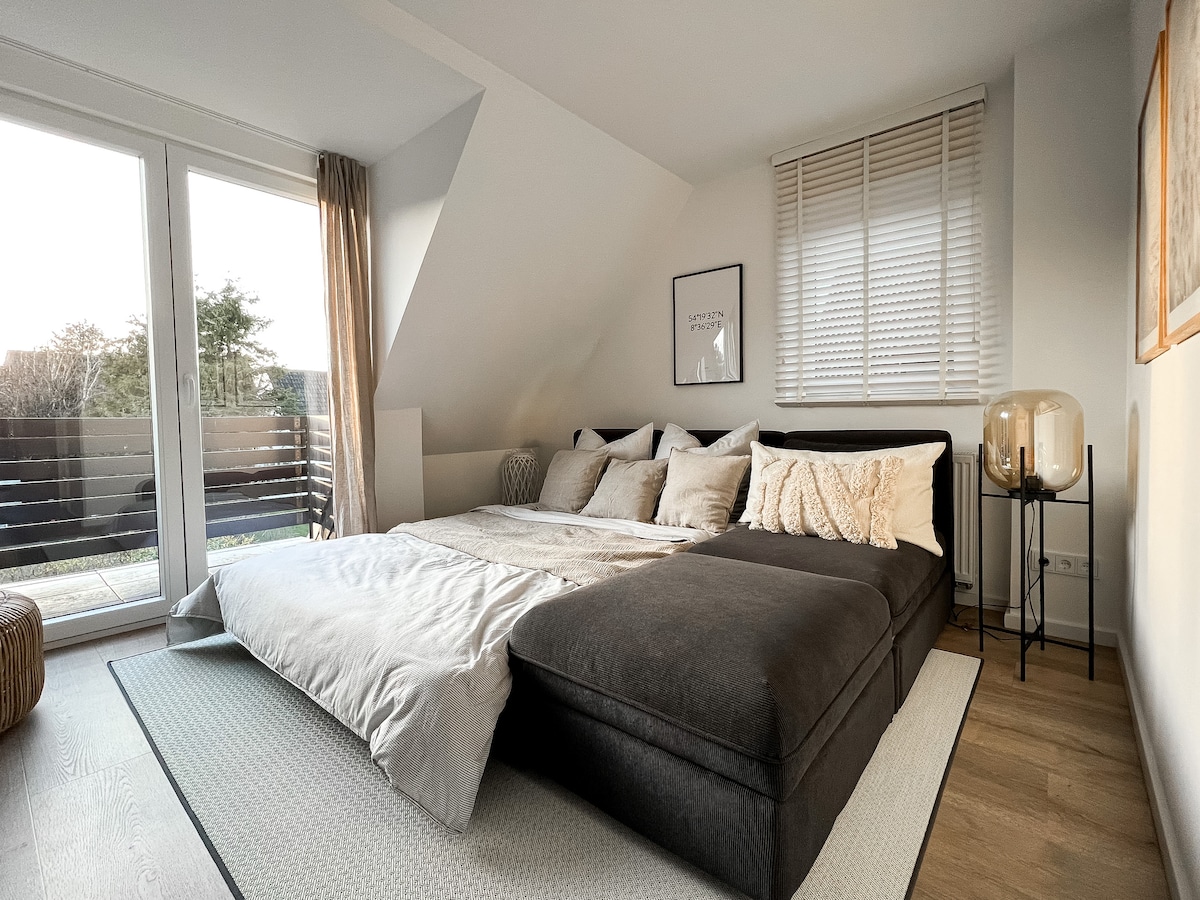 Top performing Airbnb: BEACH house Nº 5 Vacation rental on the dike in Sankt Peter Ording