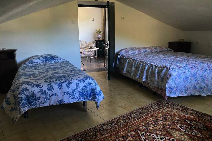 Спалня 3 - двойна + единична