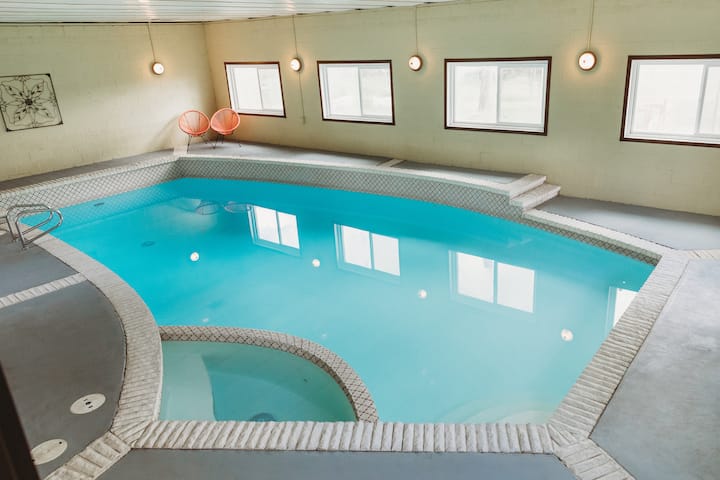 Bar Run Golf House
With pool