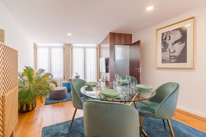 OHH – Padre António Vieira Flat – Train Station