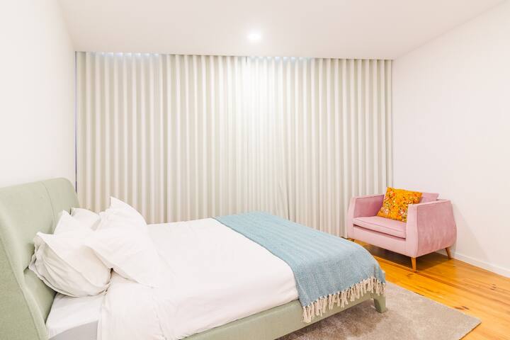 OHH – Padre António Vieira Flat – Train Station gallery image 3