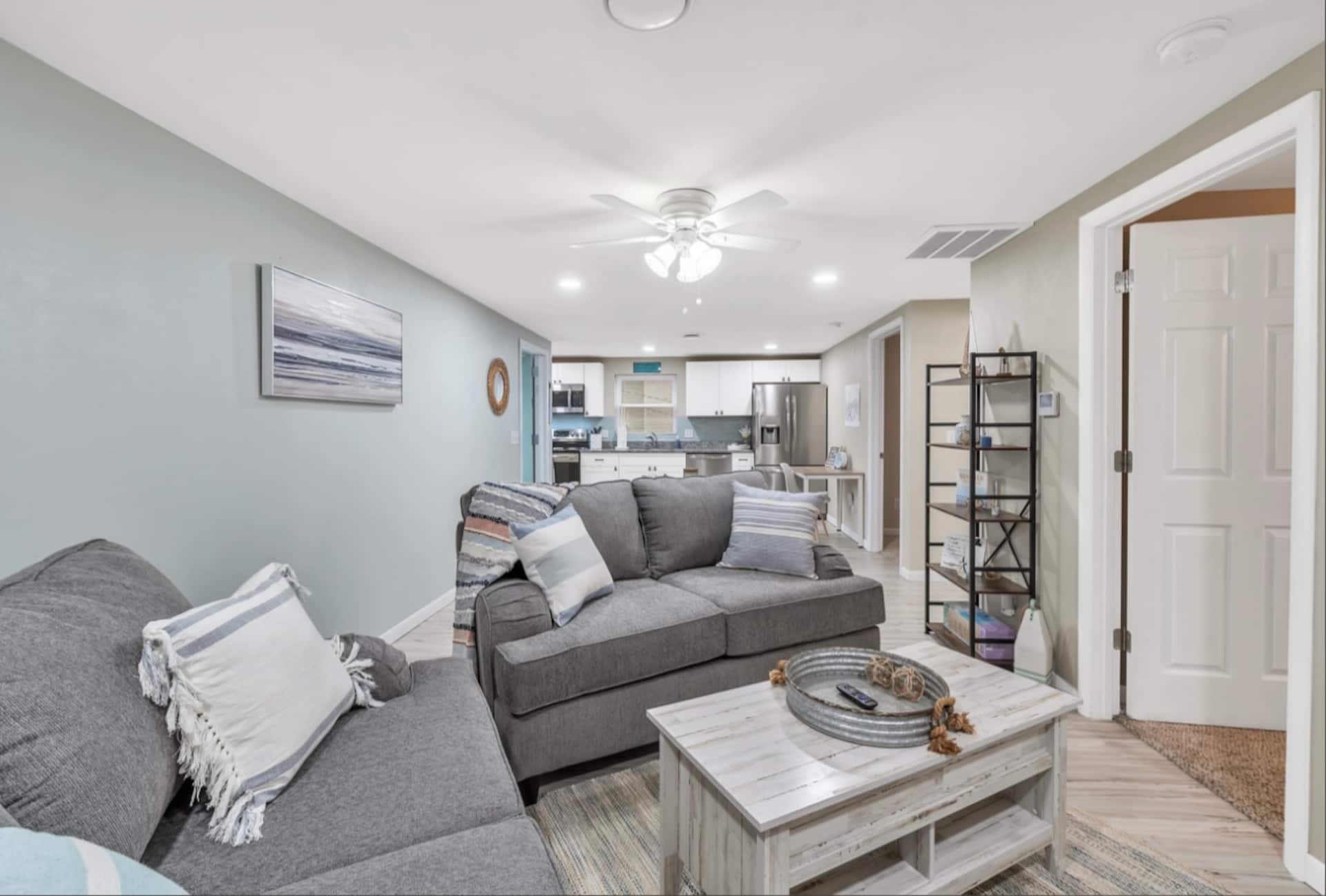 Best location in Uptown Maumee! King Bed-W/D-3TVs!