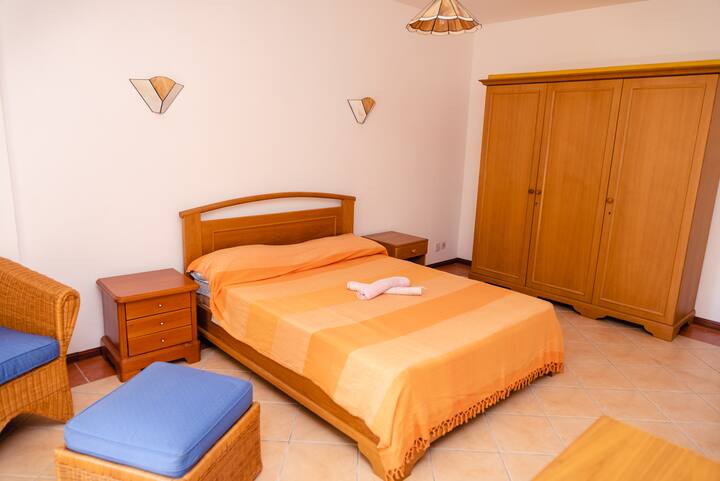 Chambre au 2e étage - lit double