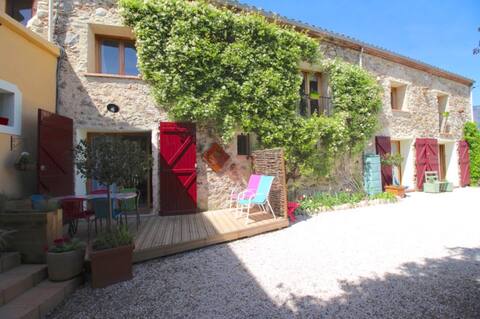 Beautiful, cool, gîte built into an old stone barn