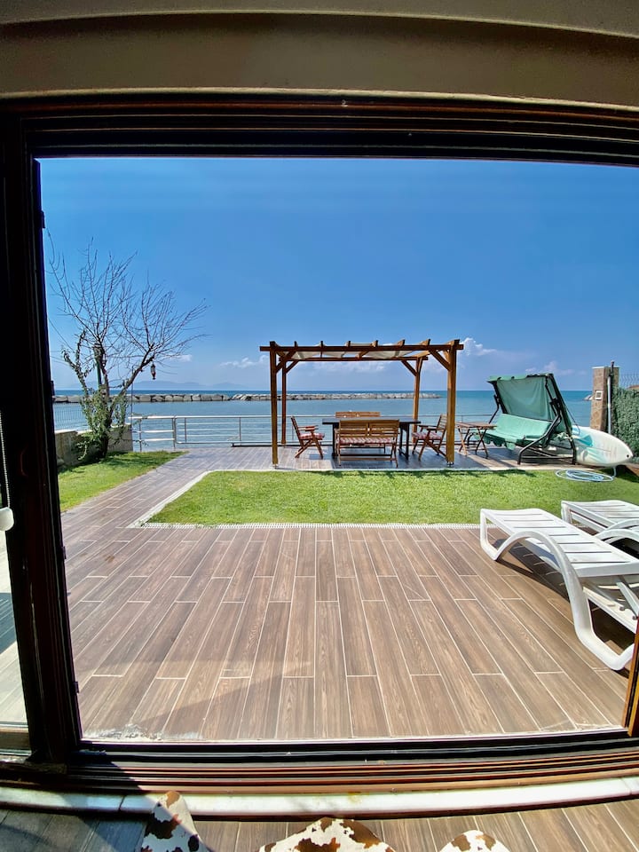 Ayvalik Seafront Villa / Summer Mansion in Ayvalik