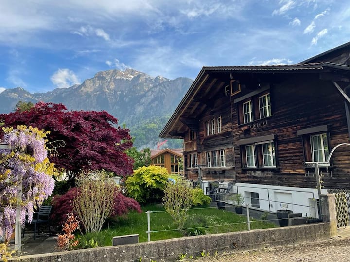 Historical Village Retreat, Interlaken, sleeps 2