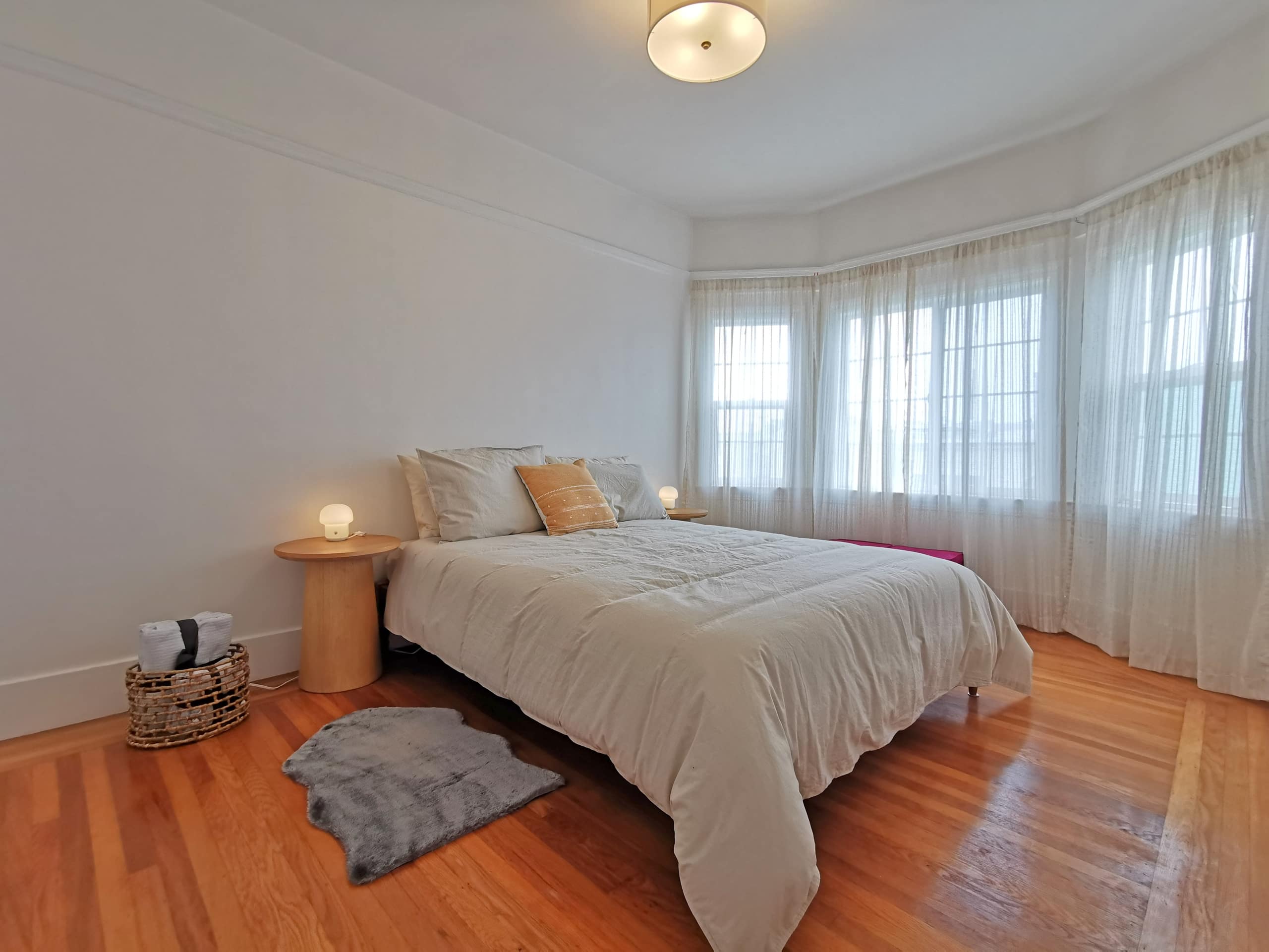Home in San Francisco · ★4.84 · 2 bedrooms · 2 beds · 1 bath - Image 16