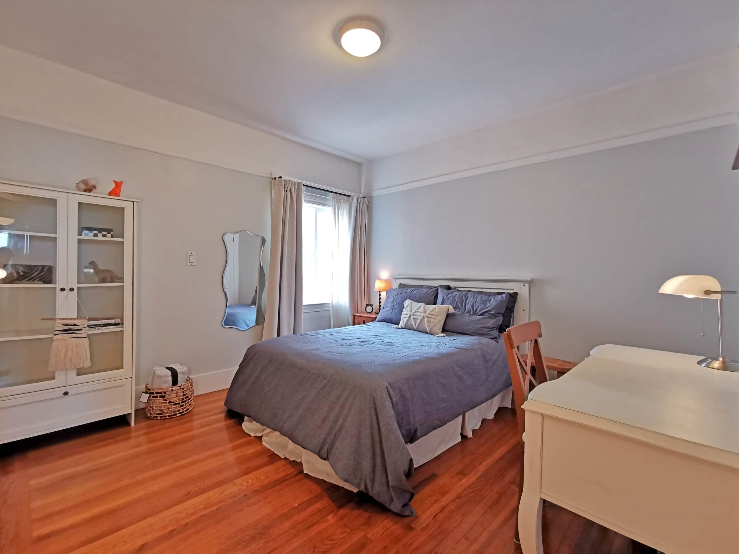 Home in San Francisco · ★4.84 · 2 bedrooms · 2 beds · 1 bath - Image 20