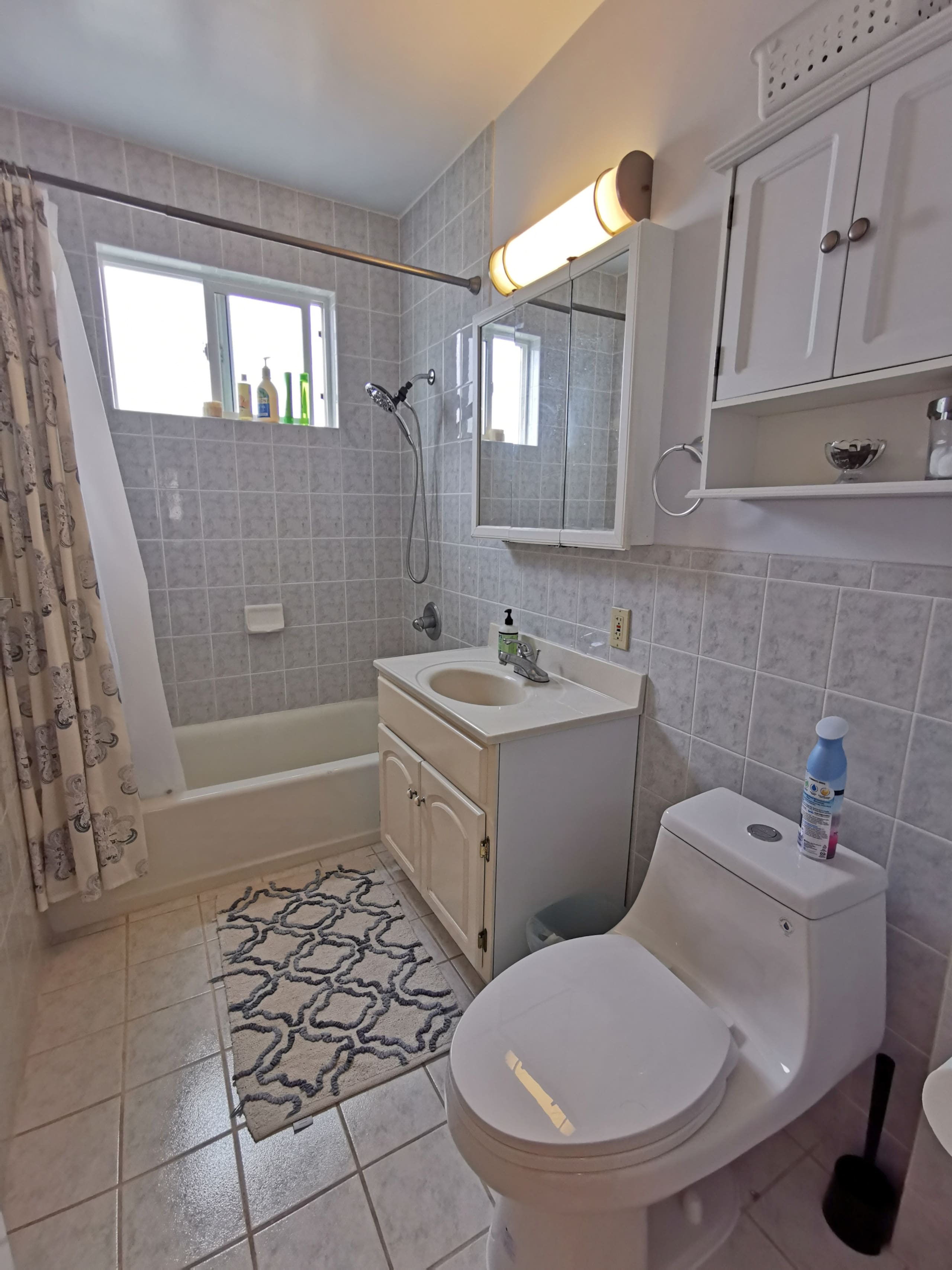 Home in San Francisco · ★4.84 · 2 bedrooms · 2 beds · 1 bath - Image 24