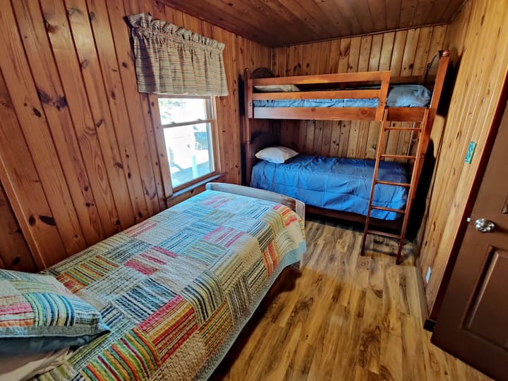 Dormitorio de la planta principal #2