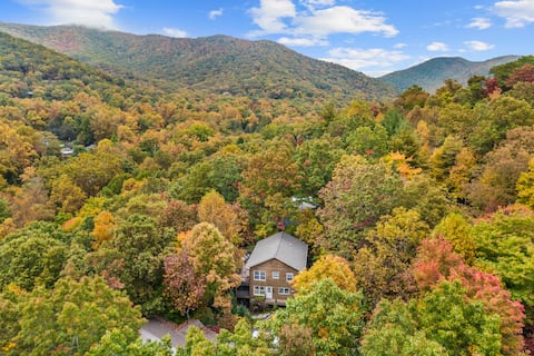 Treetop Montreat Cabin w/Creek-20 min to Asheville