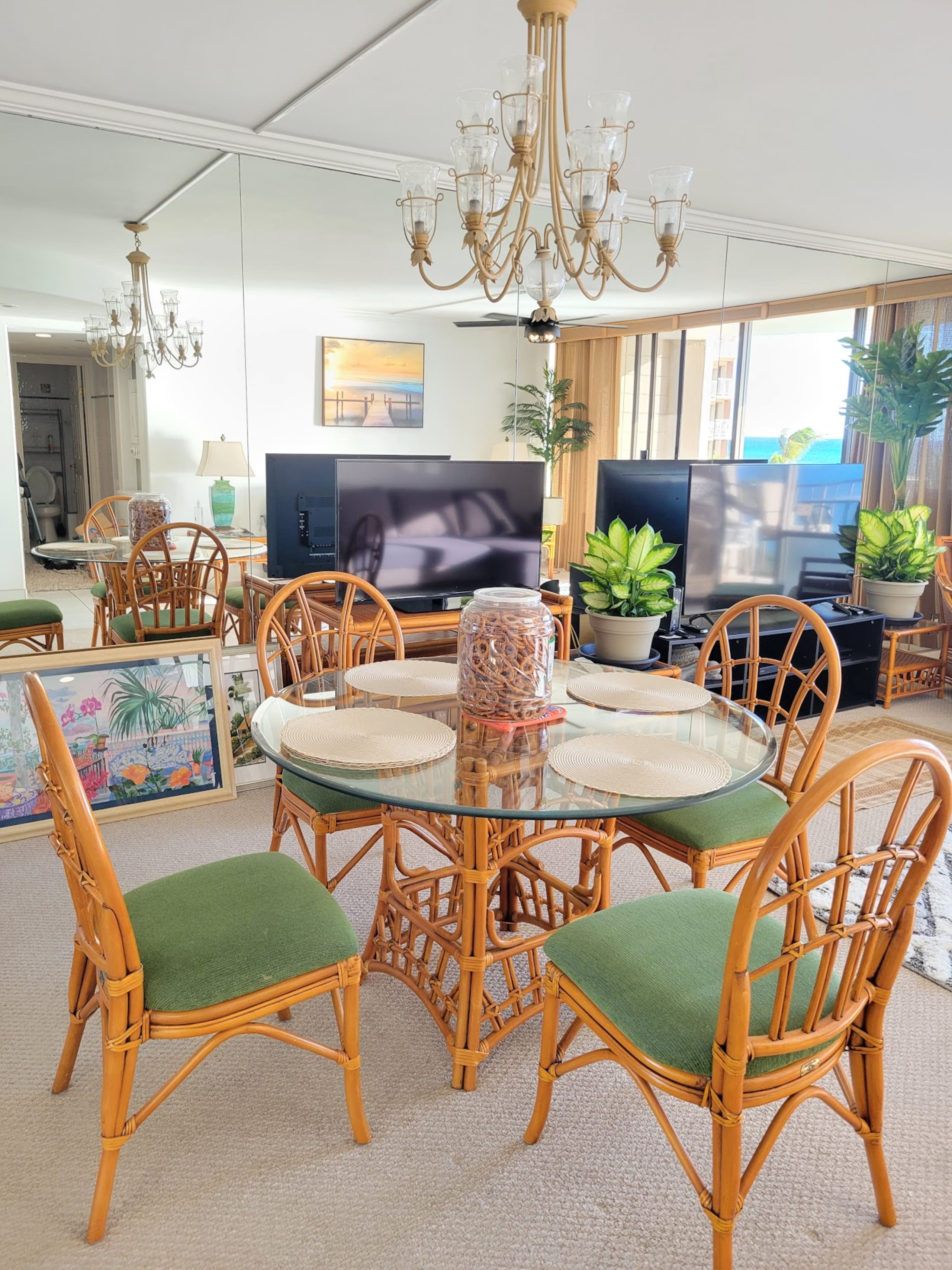 Condo in Lahaina · ★4.91 · 1 bedroom · 2 beds · 1 bath - Image 16