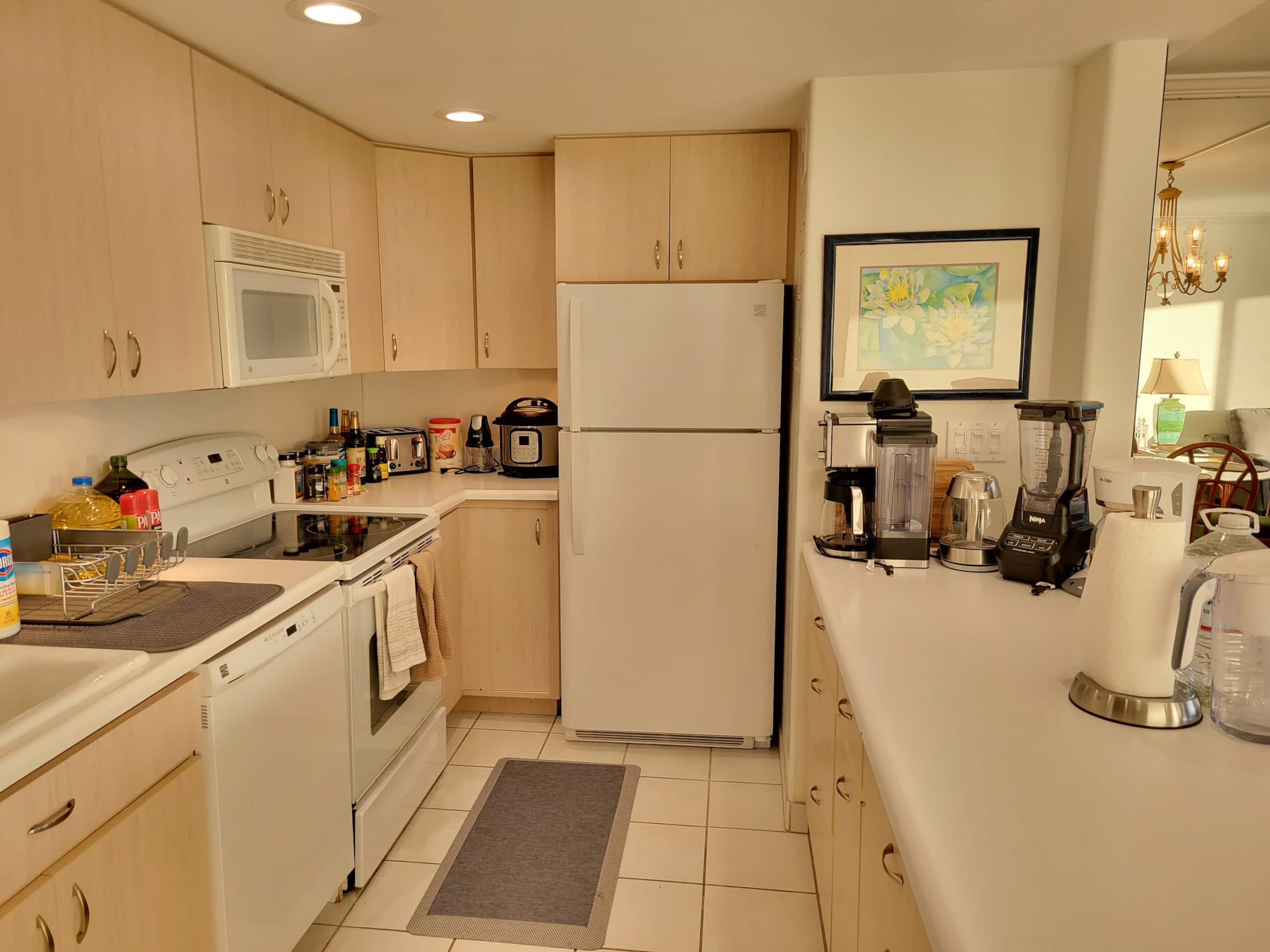 Condo in Lahaina · ★4.91 · 1 bedroom · 2 beds · 1 bath - Image 13