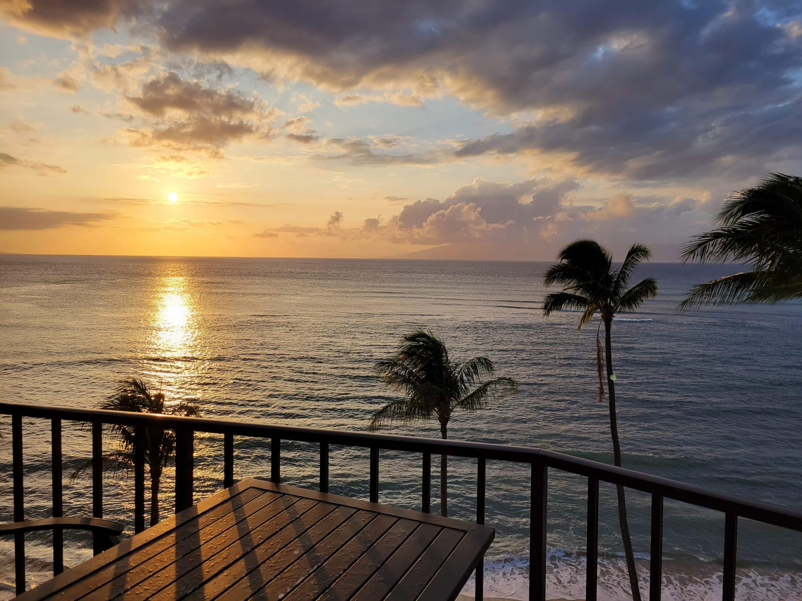 Condo in Lahaina · ★4.91 · 1 bedroom · 2 beds · 1 bath - Image 1