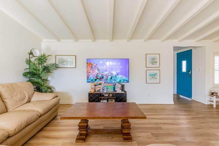 Family Vacation Home, Pool/spa,8 Minutes To Disney - Cypress, CA