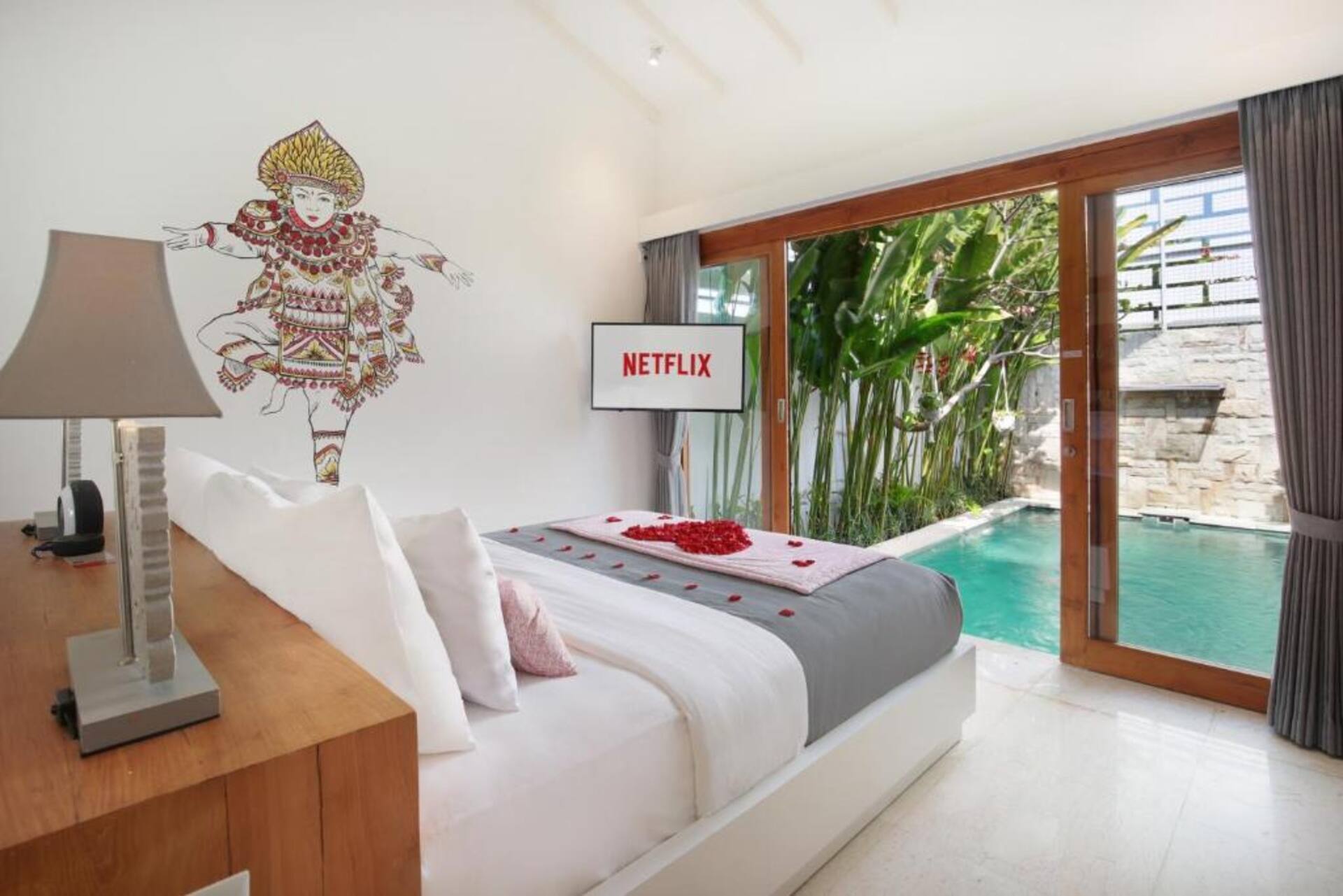 Romantic Soaking Retreat Private Villa in Bali 2