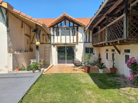 Adorable cottage la paillotte with heated pool