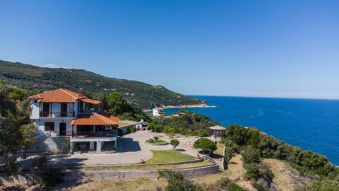 360° Mortias Villa, 
Southeast Pelion
