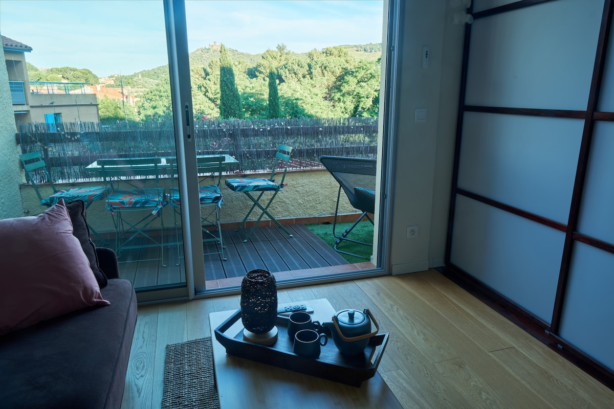 Propriété Airbnb réussie: Collioure center. Charming 2-room. Garage and air conditioning à Collioure