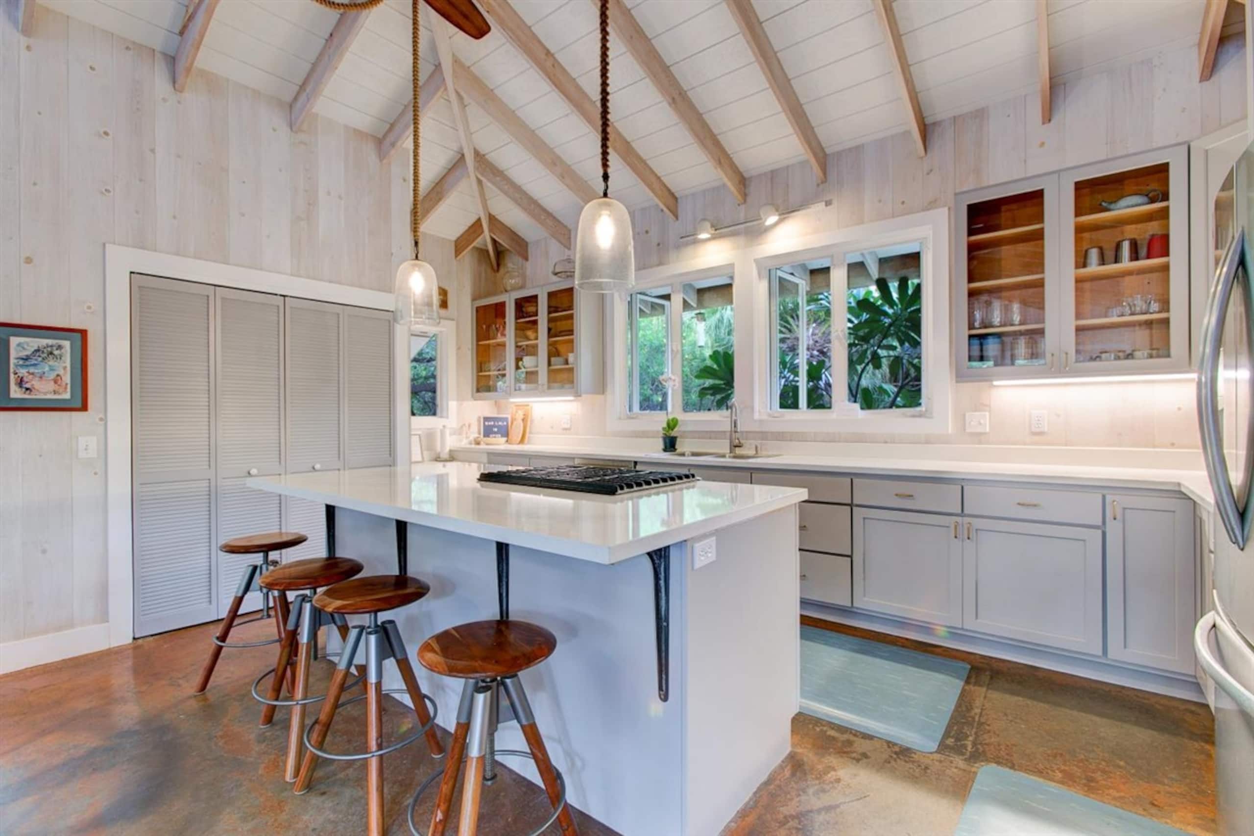 Home in Waimea · ★5.0 · 4 bedrooms · 6 beds · 4 baths - Image 11