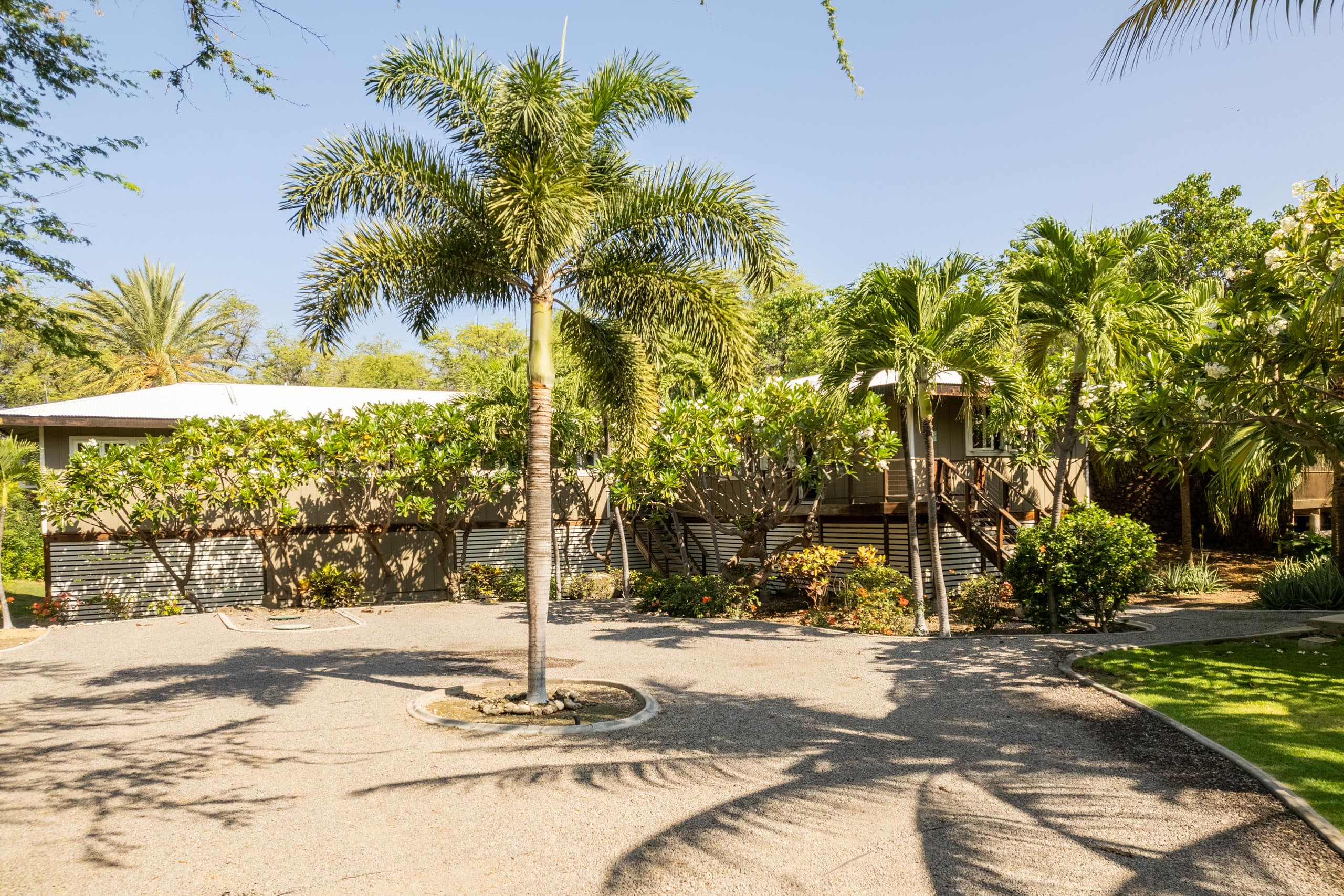 Home in Waimea · ★5.0 · 4 bedrooms · 6 beds · 4 baths - Image 98