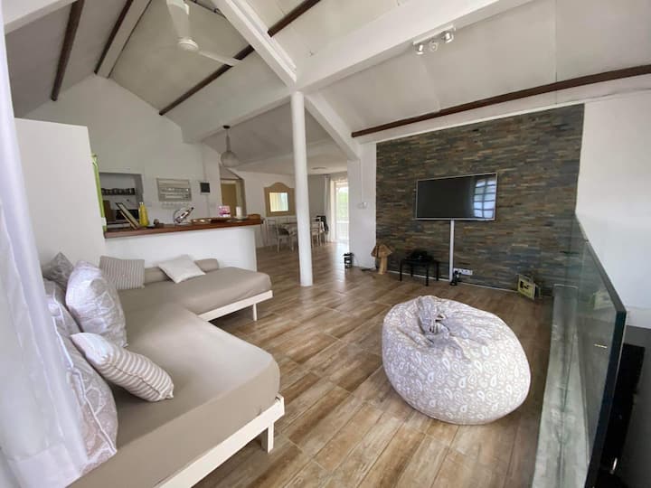 Cosy Urban Home - Mauritius