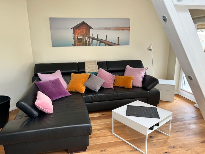 Ruhige Und Stylische Ferienwohnung Auf 4-seitenhof - Radeberg