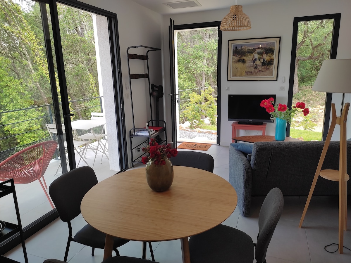 Erfolgreiche Airbnb-Immobilie: Provence Verte, Verdon countryside, Mediterranean Sea in Lorgues