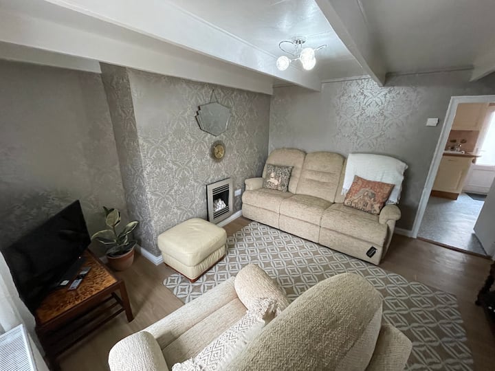 Cosy 2 Bedroom Cottage With Lovely Garden - Wadebridge
